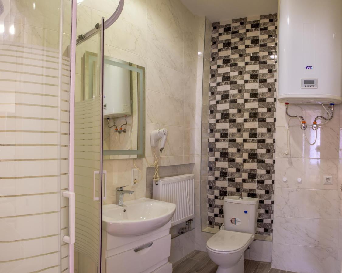 Sana Hostel Kharkiv Bagian luar foto